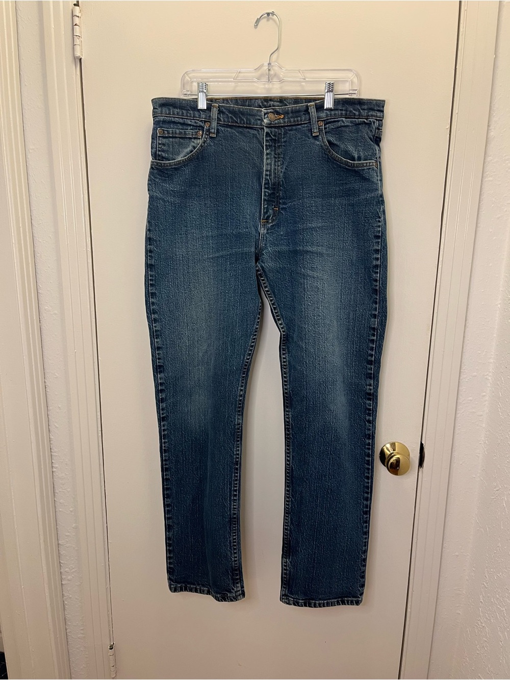 Wrangler Men's Dark Blue Denim Jeans - Classic Straight Fit - 36x32 - Picture 3 of 6